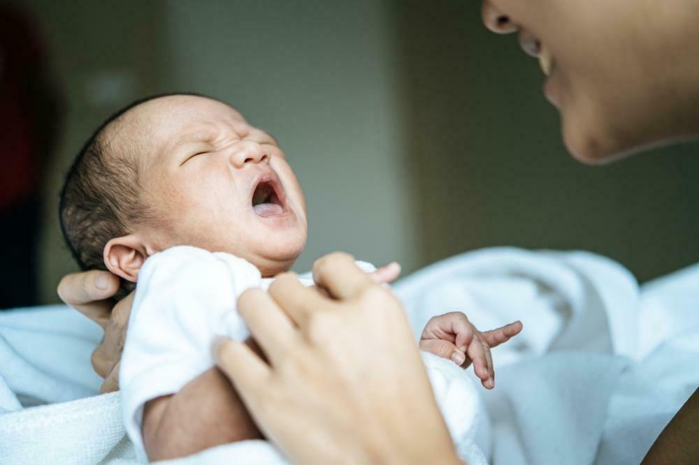 bayi rewel malam hari