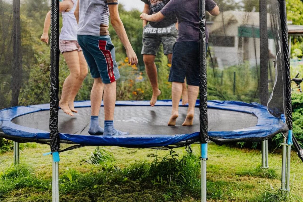 rekomendasi trampolin anak