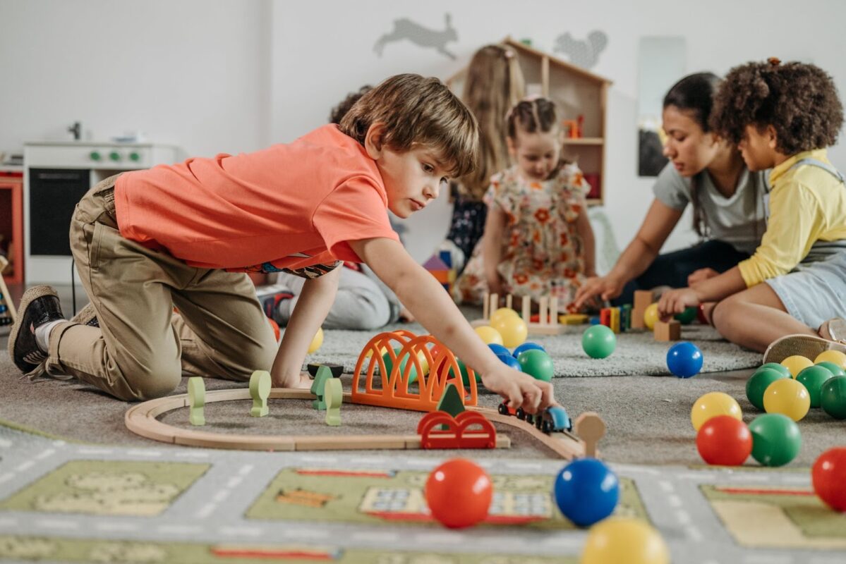 Kelebihan dan Kekurangan Daycare