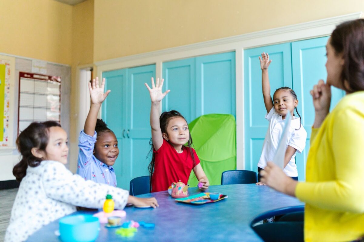 Kelebihan dan Kekurangan Daycare