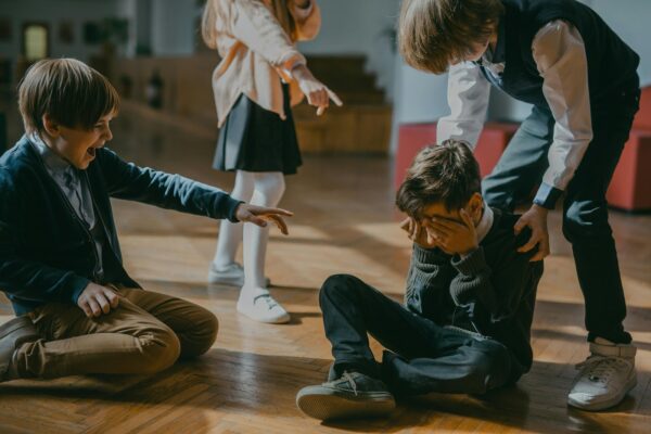 Mencegah Anak Jadi Pelaku Bully